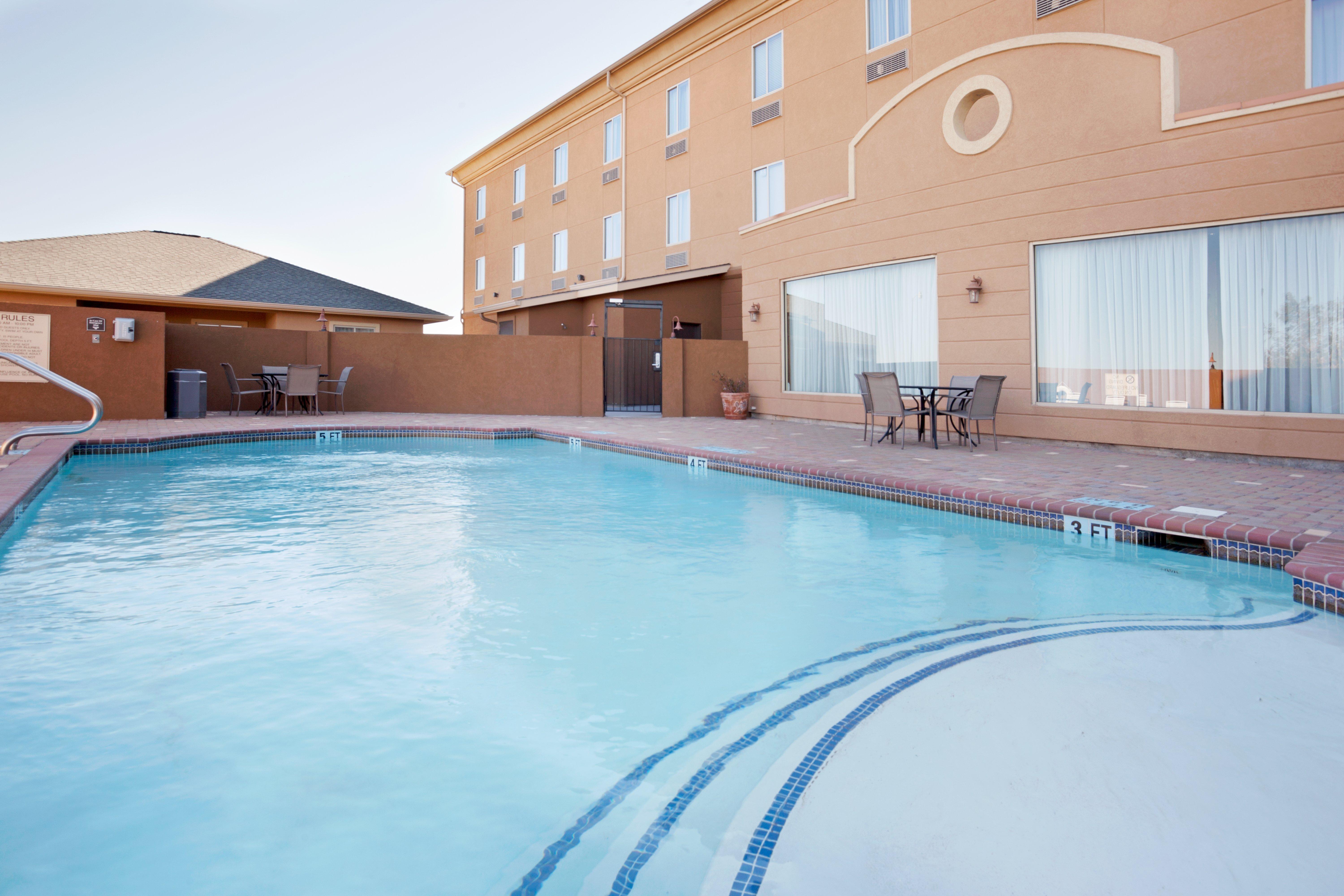 Holiday Inn Express Hotel & Suites Zapata By Ihg Facilities photo